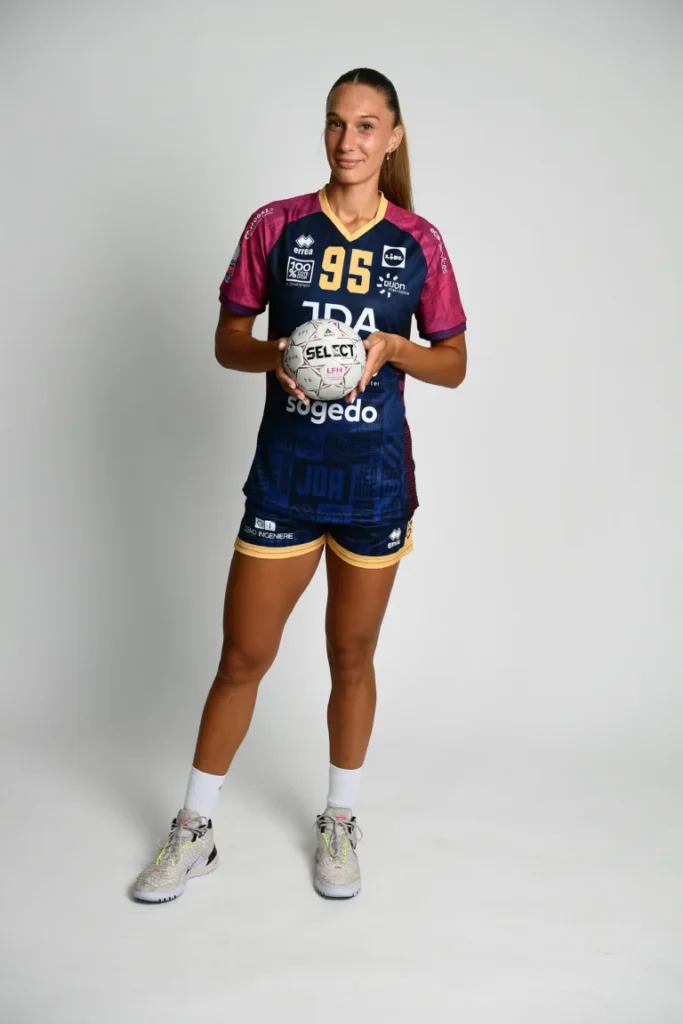 Laura Fauvarque